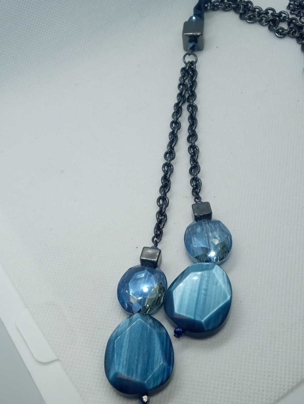 CHICO'S LONG BEADED TASSEL NECKLACE - Picture 3 of 8